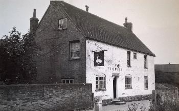 The White Hart in the 1960s [WB/Flow4/5/Cam/WH1]